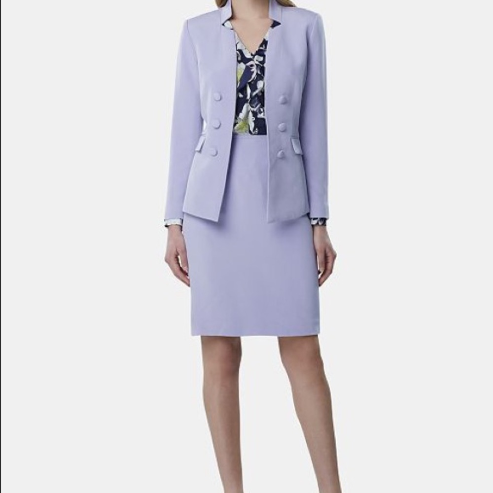Business skirt suit